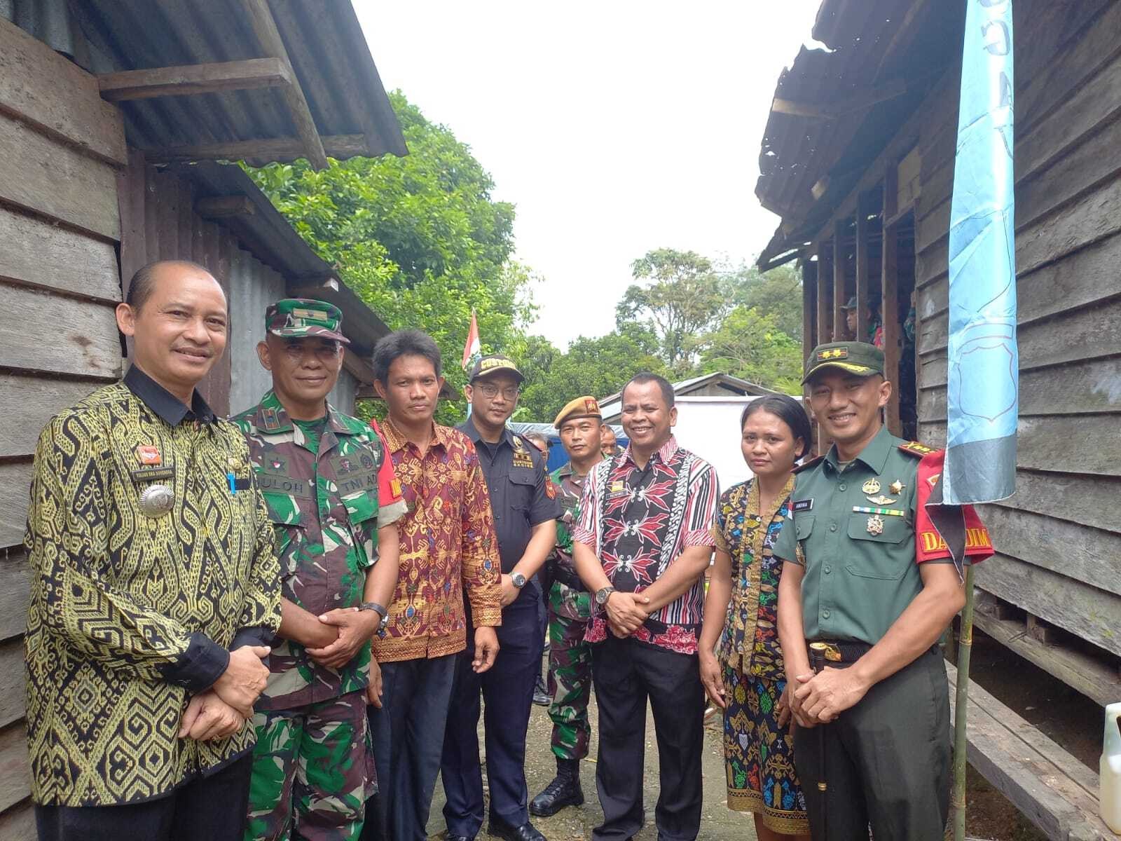 Sinergitas Kodim 1204 Sanggau dan Pemkab Sanggau, DINSOSP3AKB Kabupaten Sanggau Rehabilitasi Rumah T