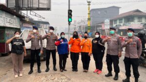 Read more about the article DINSOSP3AKB Kabupaten Sanggau Bagikan 6.000 Masker untuk Lindungi Masyarakat dari Dampak Kabut Asap
